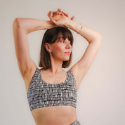 Brassière sport rétro futuriste femme – look Cypher UJŌ