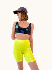 Short cycliste en velours jaune fluo tenue rétro colorée originale