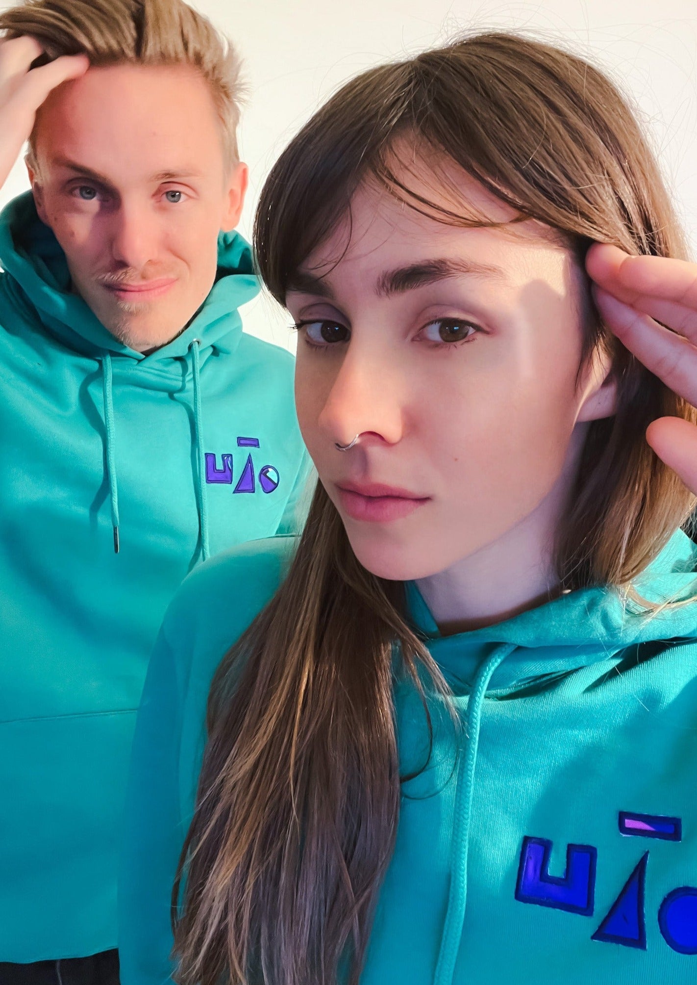 sweat vert émeraude brodé upcycling coton bio unisexe UJŌ made in France