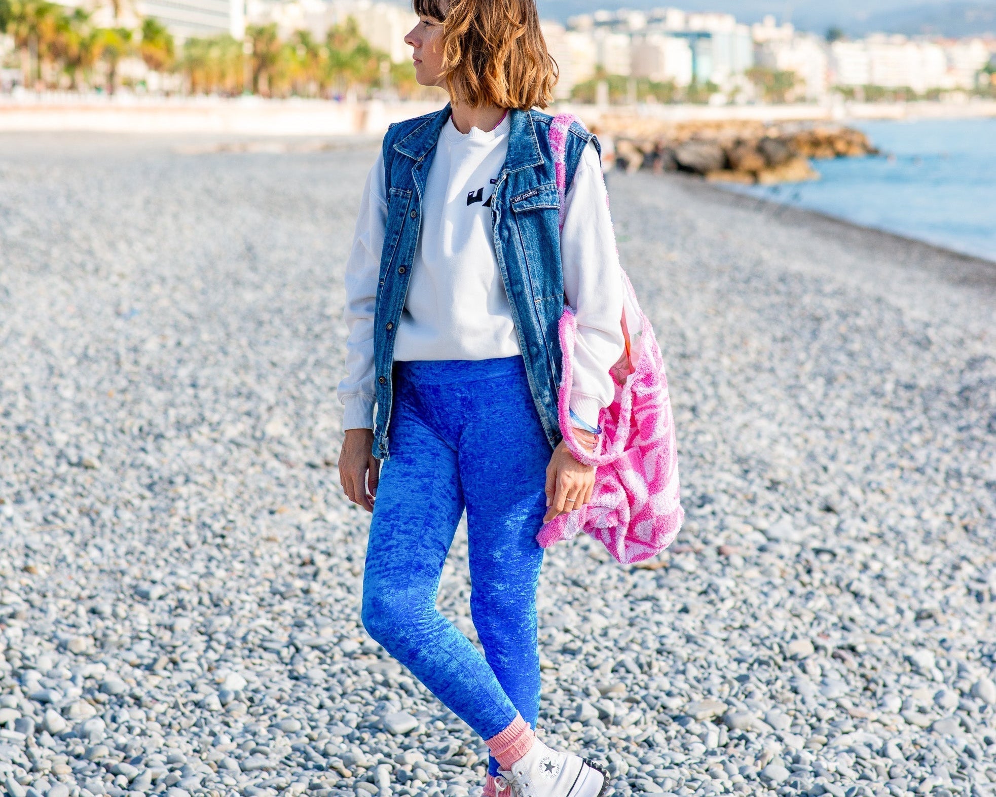 Legging velours bleu avec taille haute et ceinture large