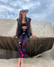 Pose sportive en Legging sport Noir motif rétro rose femme UJO