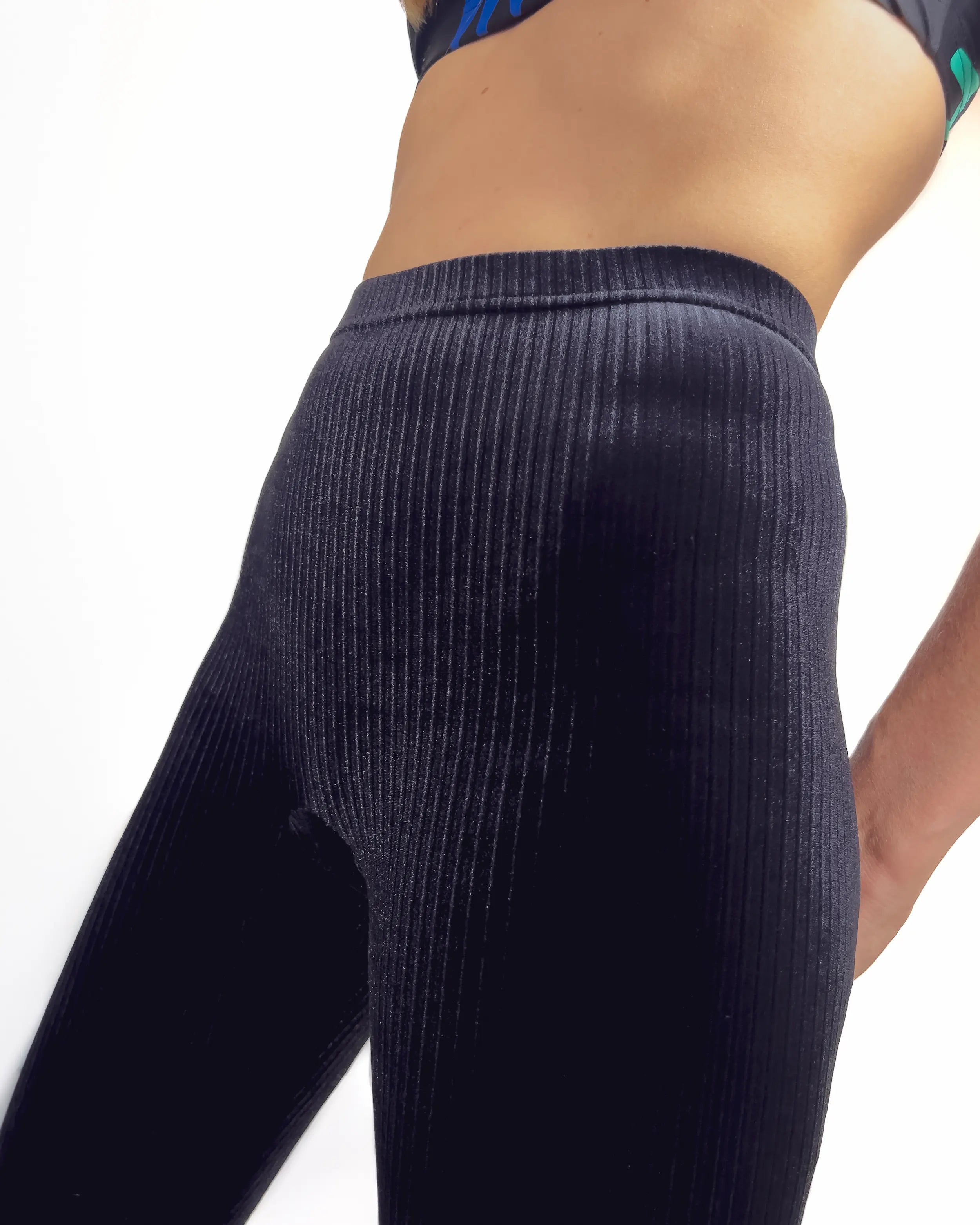 Legging velours noir côtelé taille haute ventre plat UJO