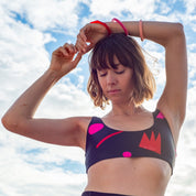 Brassière sport motif rétro coloré