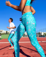 zoom motif rétro années 80 turquoise legging recyclé textile technique imprimé visages rétro UJO