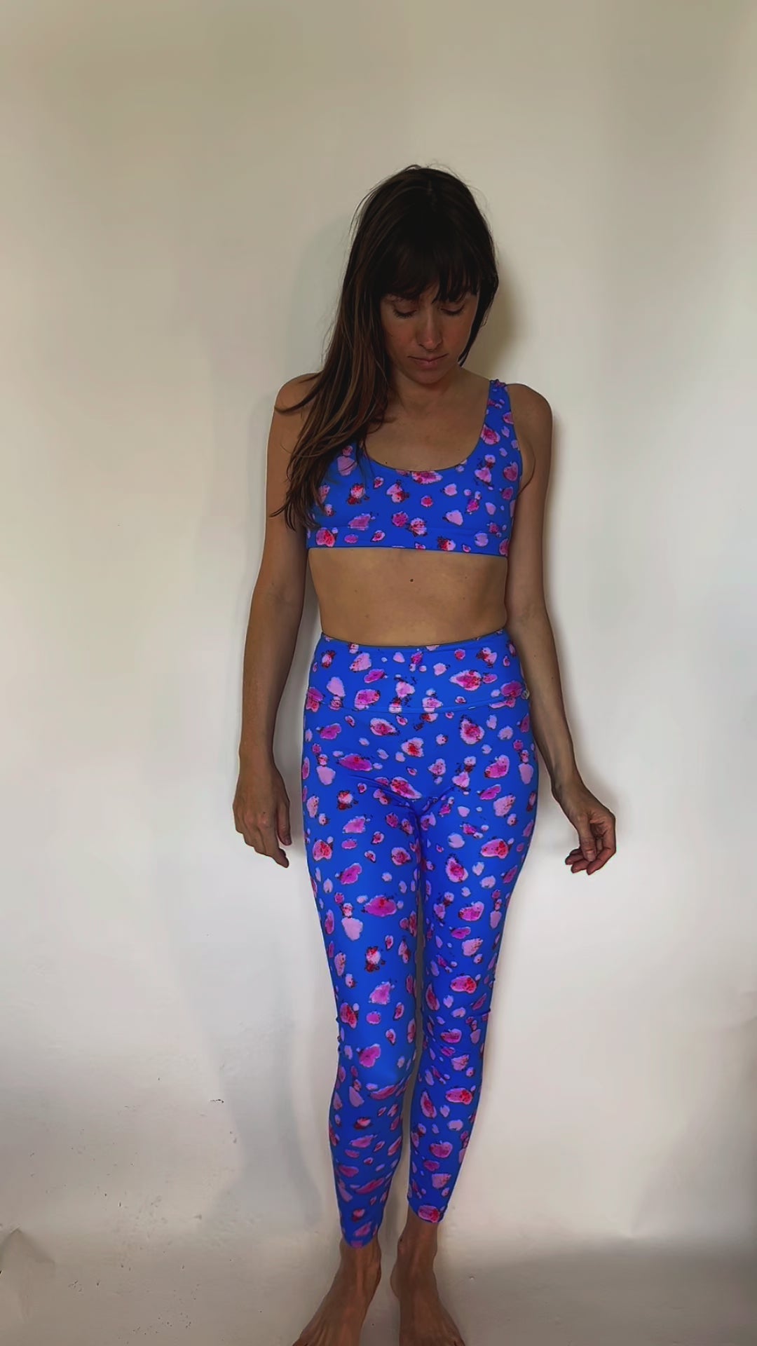 Tenue de sport colorée UJO bleu et rose originale